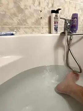 Snapshot of Hugo76578 chatting on 09/24/25, 08:56 Hugo76578 online show from 09/24/25, 08:56