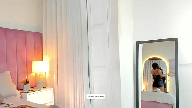 Snapshot of Aleja_arango1 chatting on 03/22/25, 05:20 Aleja arango1 online show from 03/22/25, 05:20