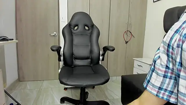 Yef Thin online show from 01/30/25, 03:44