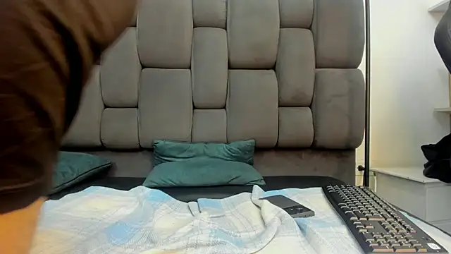 Yef Thin online show from 03/21/25, 06:40