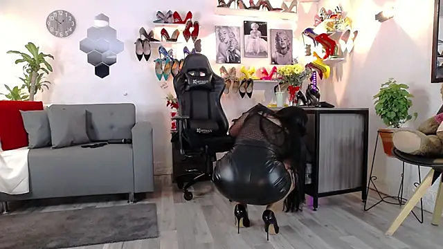 Carlajohnson online show from 03/19/26, 03:43