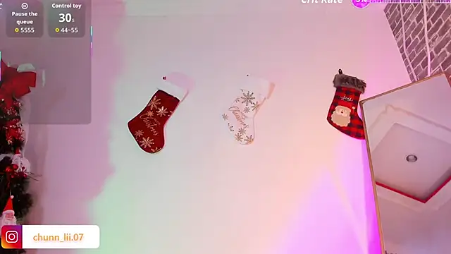 Snapshot of chunn_liioo chatting on 12/20/25, 05:14 chunn liioo online show from 12/20/25, 05:14