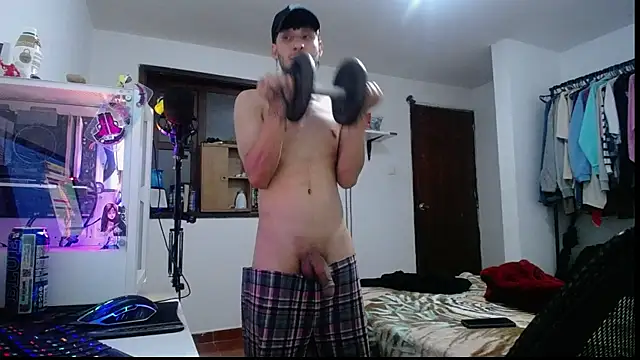 Snapshot of esjrobles chatting on 12/30/24, 06:09 esjrobles online show from 12/30/24, 06:09