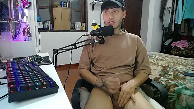 Snapshot of esjrobles chatting on 01/14/25, 08:31 esjrobles online show from 01/14/25, 08:31