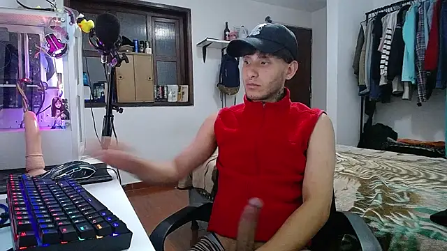 Snapshot of esjrobles chatting on 01/19/25, 05:15 esjrobles online show from 01/19/25, 05:15