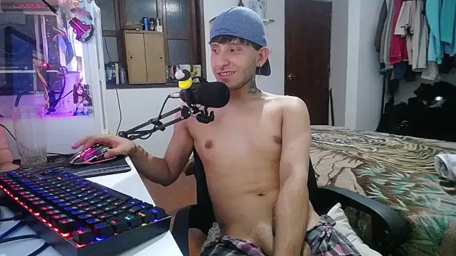 Snapshot of esjrobles chatting on 01/23/25, 07:54 esjrobles online show from 01/23/25, 07:54