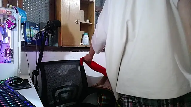 Snapshot of esjrobles chatting on 02/03/25, 05:29 esjrobles online show from 02/03/25, 05:29