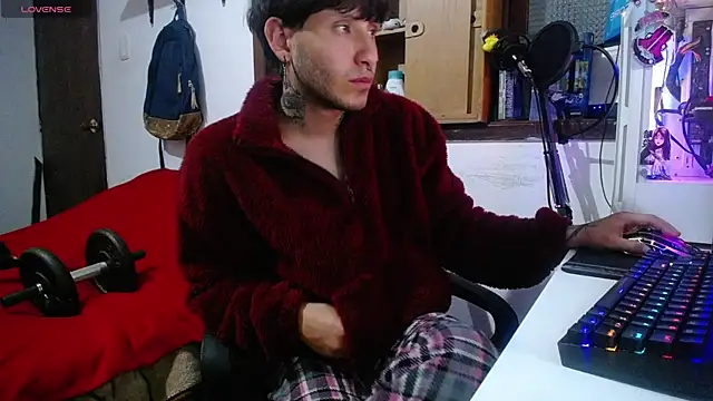 Snapshot of esjrobles chatting on 02/16/25, 09:26 esjrobles online show from 02/16/25, 09:26