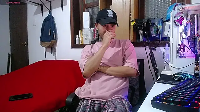 Snapshot of esjrobles chatting on 02/17/25, 12:05 esjrobles online show from 02/17/25, 12:05