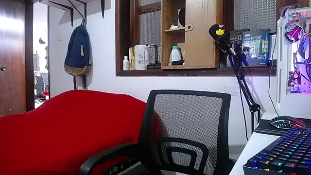 Snapshot of esjrobles chatting on 02/21/25, 06:04 esjrobles online show from 02/21/25, 06:04