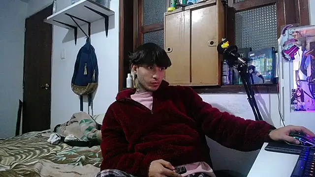 Snapshot of esjrobles chatting on 03/07/25, 12:37 esjrobles online show from 03/07/25, 12:37