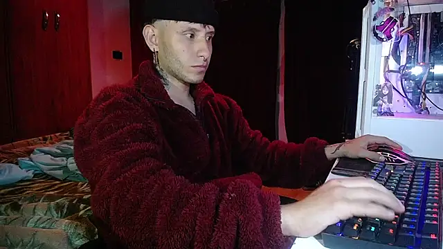 Snapshot of esjrobles chatting on 03/18/25, 04:58 esjrobles online show from 03/18/25, 04:58