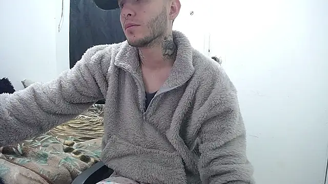 Snapshot of esjrobles chatting on 09/18/25, 12:40 esjrobles online show from 09/18/25, 12:40