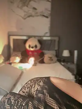 Pink Jazmin online show from 03/15/26, 12:38