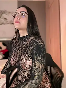 Pink Jazmin online show from 03/27/26, 12:38