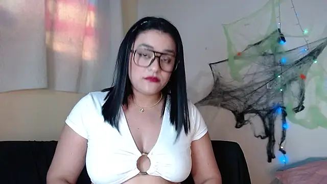 maraa lee online show from 10/25/25, 08:03