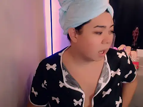 Nathalie Heartxoxo69 online show from 03/23/26, 02:10