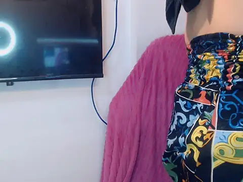 Nathalie Heartxoxo69 online show from 05/22/26, 03:39