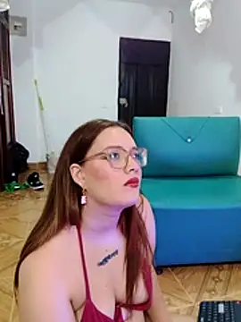Snapshot of kendallclarkk03 chatting on 05/26/26, 12:06 kendallclarkk03 online show from 05/26/26, 12:06