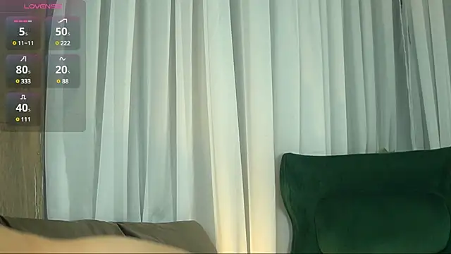 Snapshot of AnaisLeblanc chatting on 03/21/25, 07:33 AnaisLeblanc online show from 03/21/25, 07:33