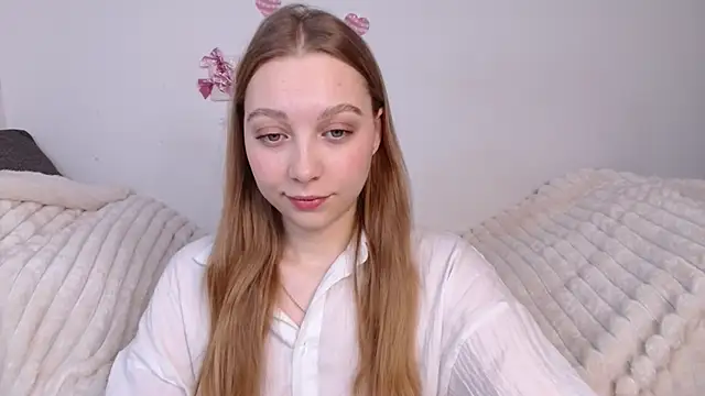 bellaa love  online show from 03/13/26, 12:17