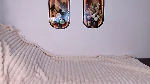 bellaa love  online show from 04/03/26, 12:08