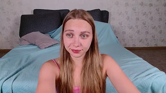 bellaa love  online show from 07/09/26, 12:04