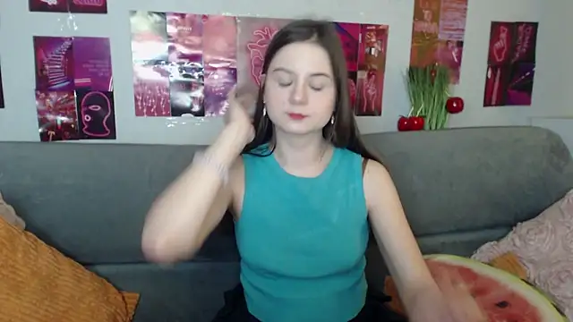 Snapshot of MilanaRoza chatting on 05/01/26, 05:12 MilanaRoza online show from 05/01/26, 05:12