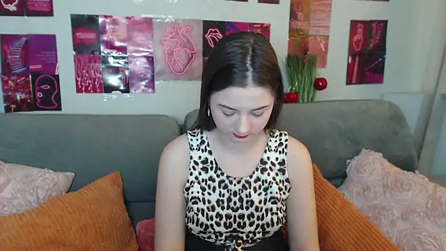 Snapshot of MilanaRoza chatting on 05/03/26, 05:13 MilanaRoza online show from 05/03/26, 05:13