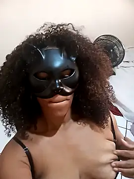 Snapshot of pitchuxa chatting on 11/04/25, 12:15 pitchuxa online show from 11/04/25, 12:15