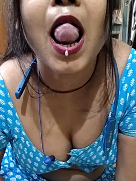 yoursweety09 online show from 04/16/26, 02:07