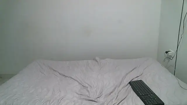 Snapshot of NatyScoth chatting on 02/06/25, 08:07 NatyScoth online show from 02/06/25, 08:07