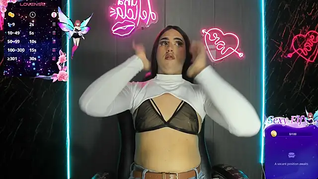 Snapshot of Alanasexdoll chatting on 03/01/25, 12:23 Alanasexdoll online show from 03/01/25, 12:23