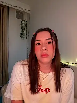 Im Valen Cute online show from 12/16/25, 02:27