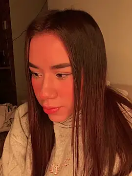 Snapshot of Im_Valen_Cute chatting on 05/29/26, 03:48 Im Valen Cute online show from 05/29/26, 03:48