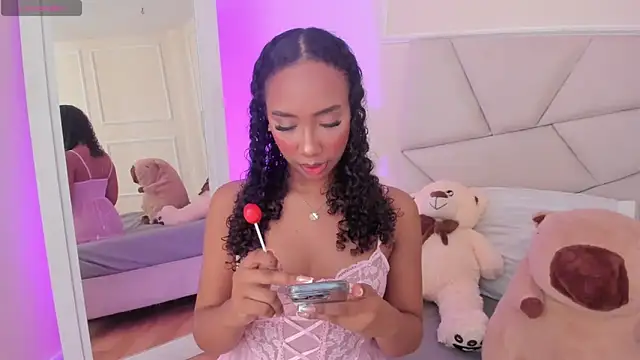 Amber  Sanchez online show from 03/18/25, 02:04