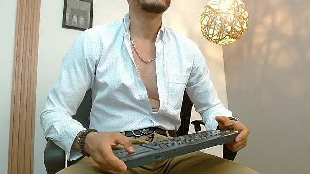 Reiko 85  online show from 02/05/25, 09:07