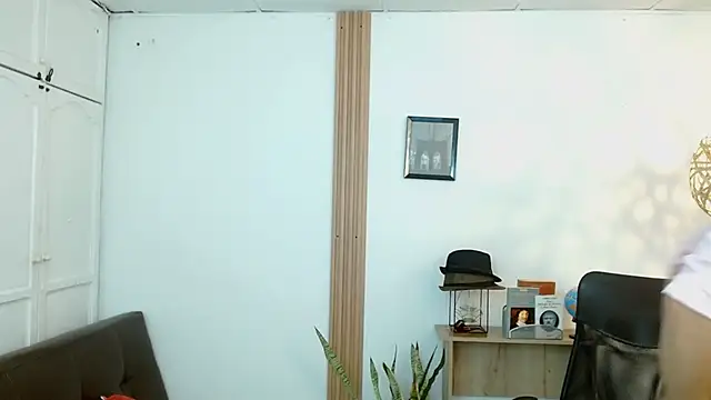 Reiko 85  online show from 02/10/25, 06:35