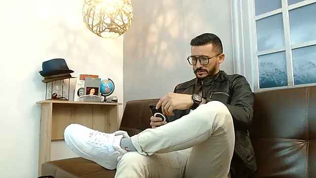 Reiko 85  online show from 03/17/25, 07:15