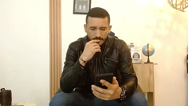 Reiko 85  online show from 09/30/25, 02:33