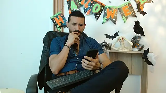 Reiko 85  online show from 10/10/25, 02:49