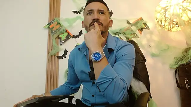 Reiko 85  online show from 10/13/25, 08:09