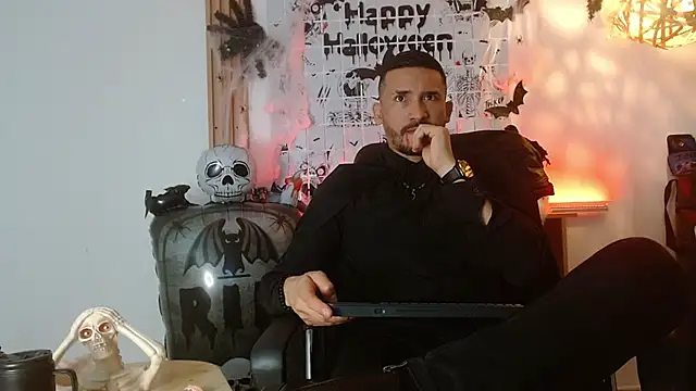 Reiko 85  online show from 10/24/25, 03:08