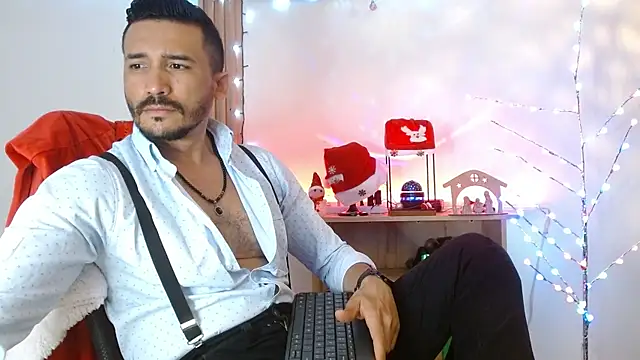 Reiko 85  online show from 12/15/25, 02:54