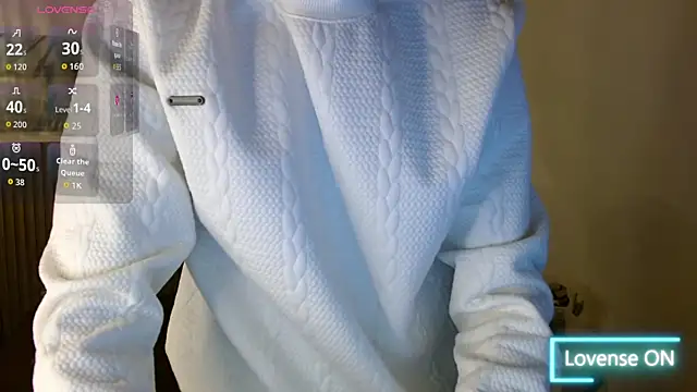 Dyla n18 online show from 10/31/25, 09:27