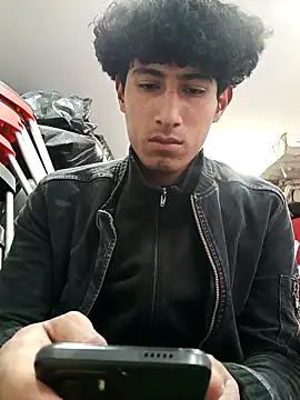 alexander32r online show from 09/26/25, 03:27