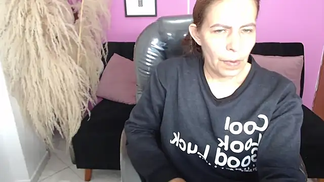 Milf karlye online show from 09/21/25, 02:13