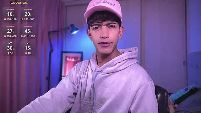 Snapshot of teobowny_ chatting on 01/24/25, 01:25 teobowny online show from 01/24/25, 01:25