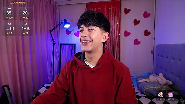 Snapshot of teobowny_ chatting on 02/21/25, 01:33 teobowny online show from 02/21/25, 01:33