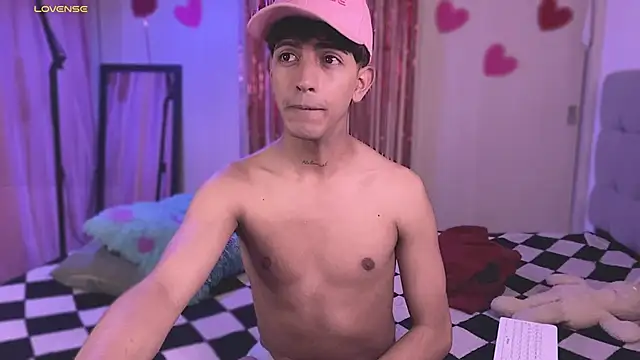 Snapshot of teobowny_ chatting on 02/22/25, 09:15 teobowny online show from 02/22/25, 09:15